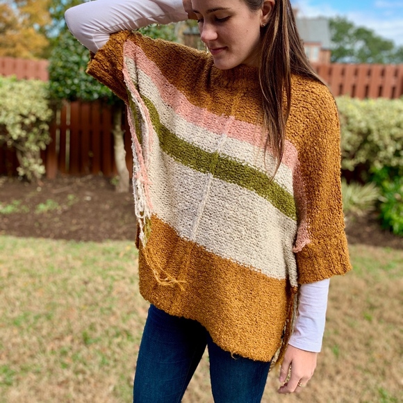 Last 1! NWT Boho fringe striped poncho Sweater - Picture 9 of 9
